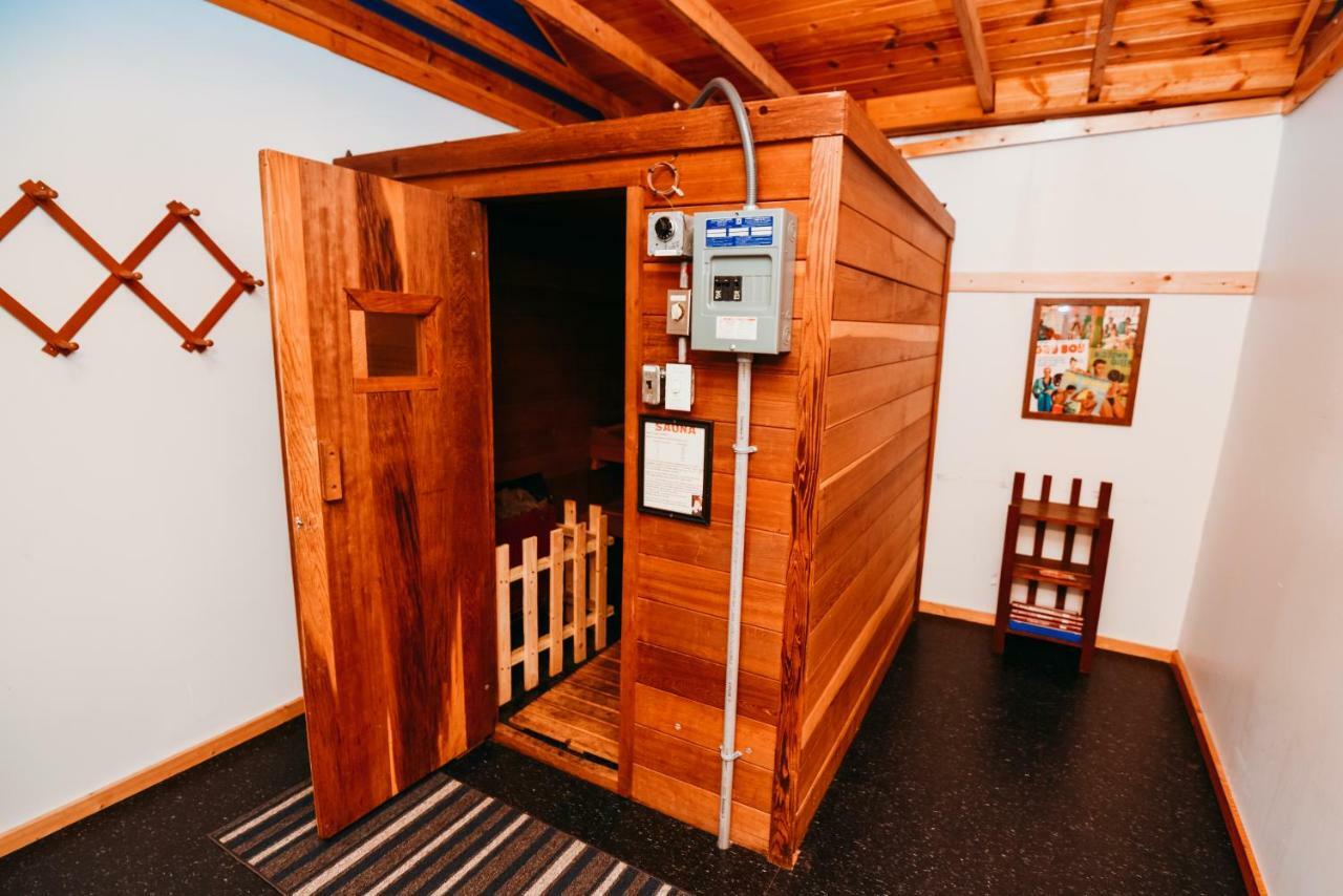 Rainbow Mountain Resort - Lgbtq Friendly イースト・ストラウズバーグ エクステリア 写真